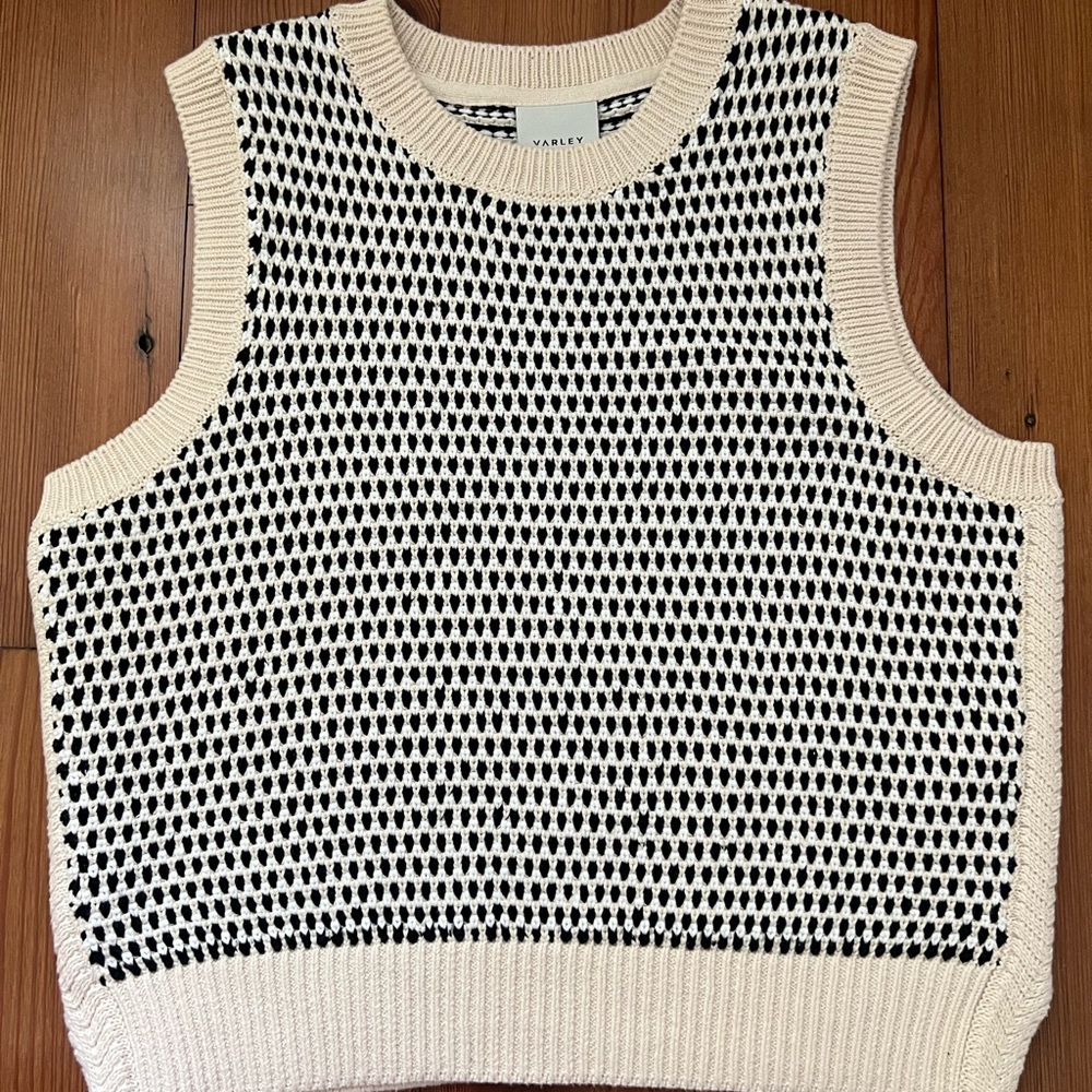 Varley Knowles Black and Cream Sleeveless Knit Top - Picture 4 of 5